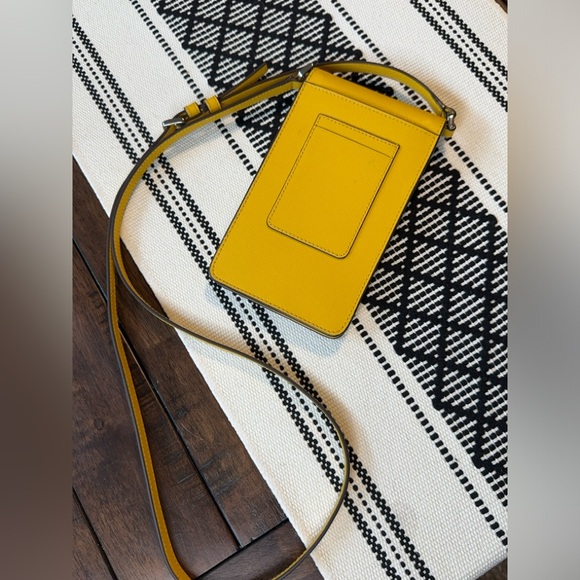 Kate Spade ♠️ Saffiano Leather Crossbody Bag - Picture 2 of 3